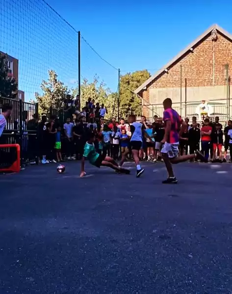 Quart de finale de foot pour le S3 tour à Roue